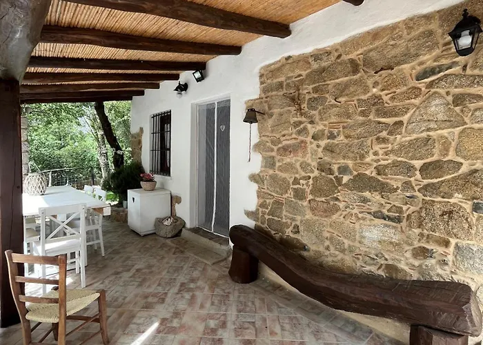 Ovostolai Cottage